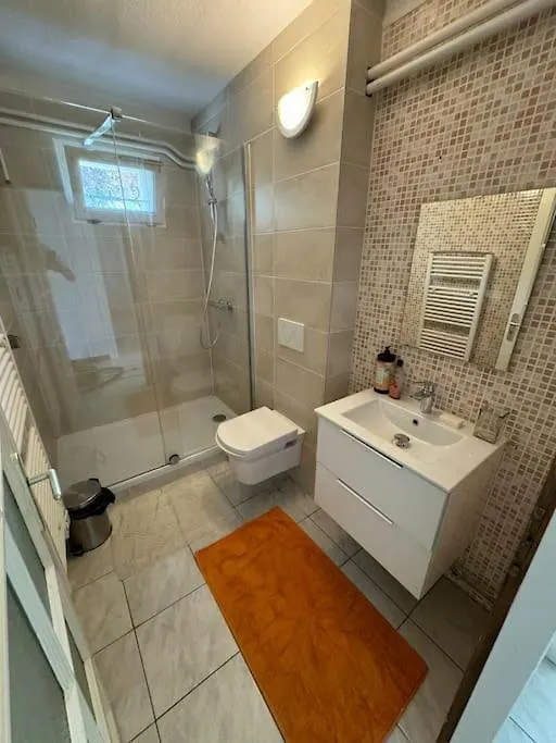 Maison Avec Jardin Bron Centre Proche Eurexpo Villa